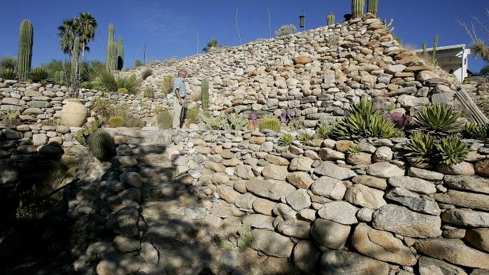 Tucson Oddity: 'Great Wall of Ina' is now a hidden gem